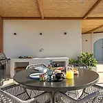Ambeli Sunset Villa