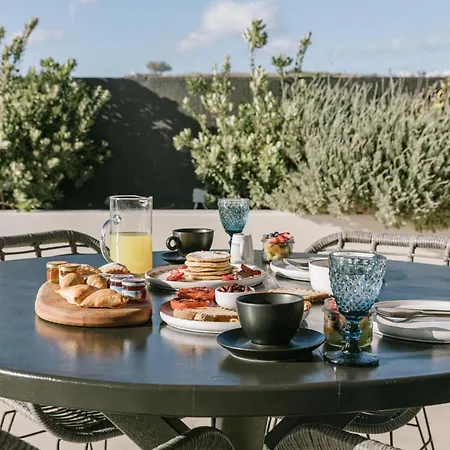 Vila Ambeli Sunset *